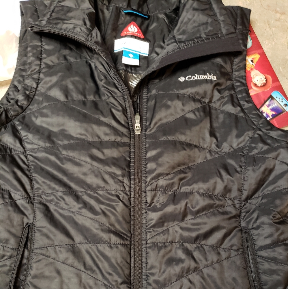 Columbia vest